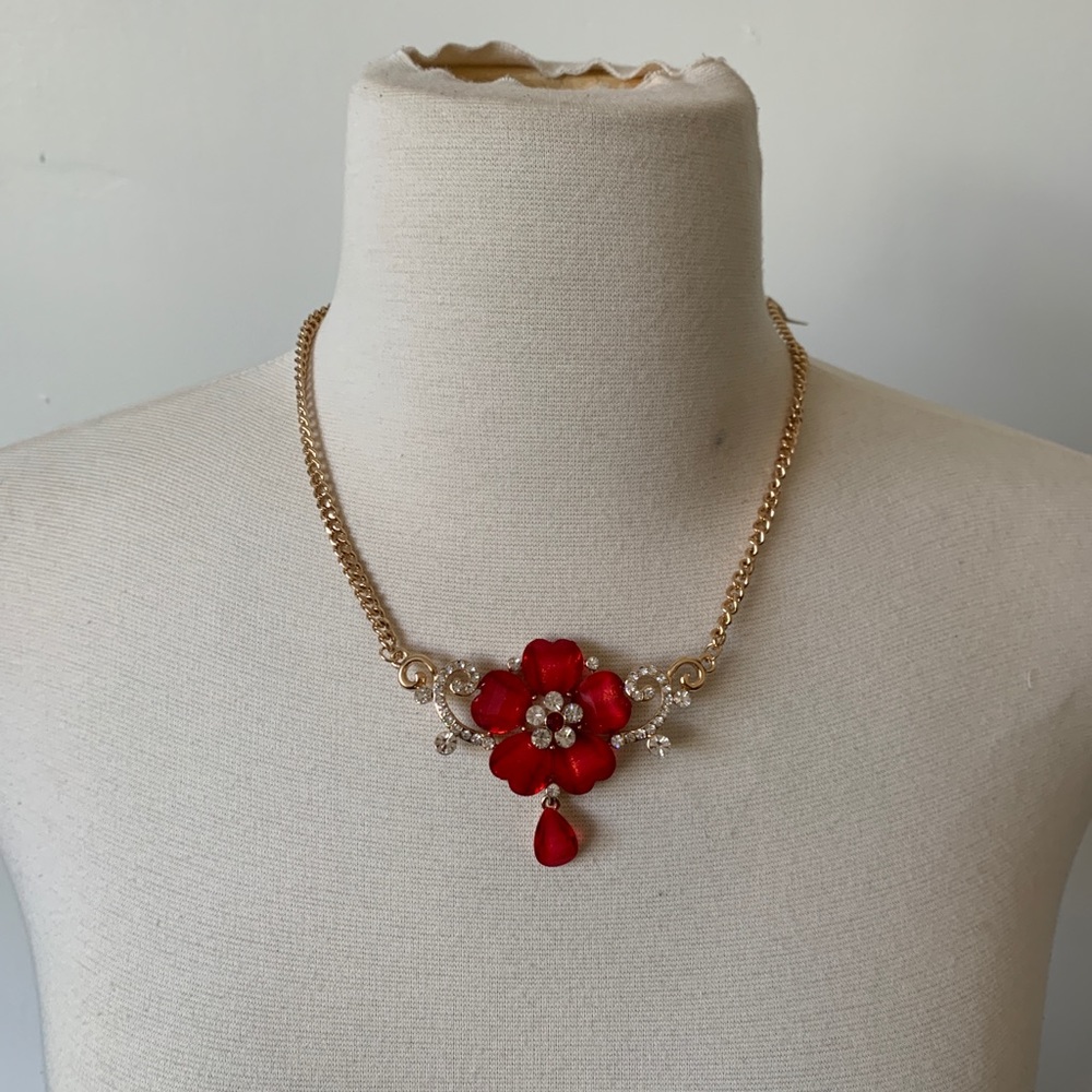 NWT Red Floral Necklace